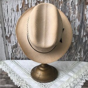 Crème Colored Panama Fedora with Removable Pink and Blue Floral Accent